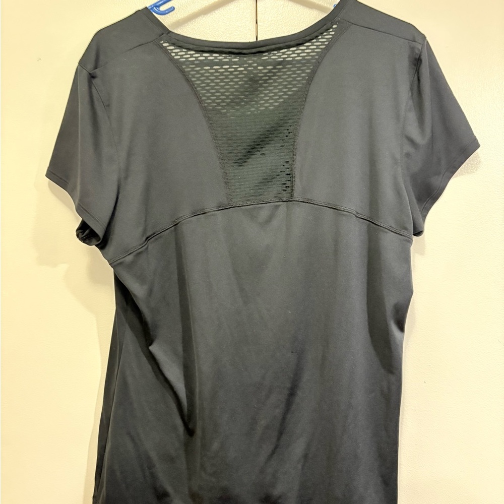 Under Armour Black Relaxed Fit Short Sleeve Tee - Picture 5 of 5
